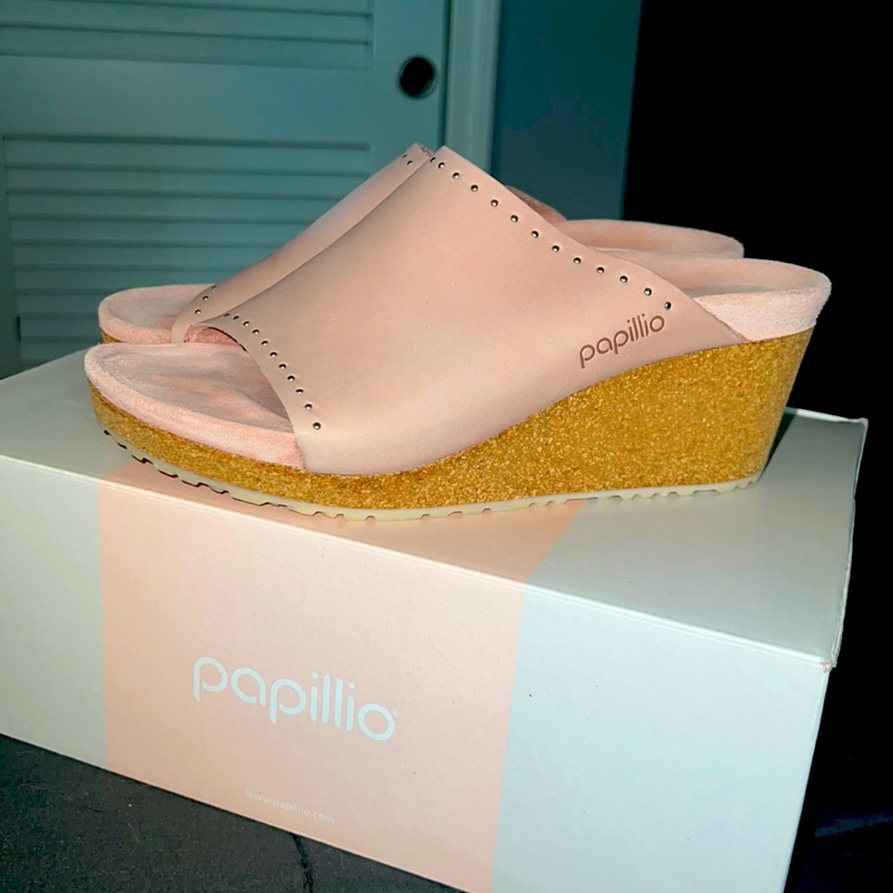 NEW BIRKENSTOCK NAMICA RIVETS ROSE NUBUCK LEATHER HEELED SANDALS🤩/tried on only